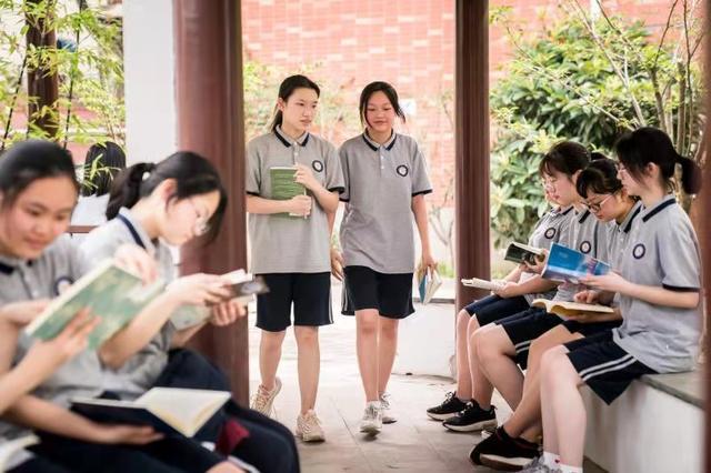 自信成长 创造适合学生的教育——无锡市运河实验中学