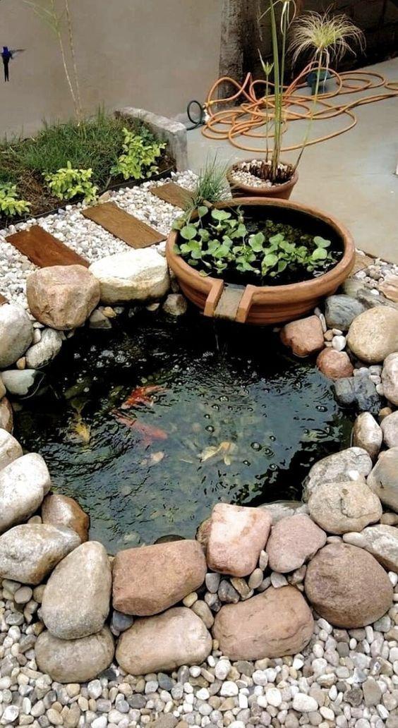 如果你也拥有一个院子,面积再小也要做个水景,潺潺