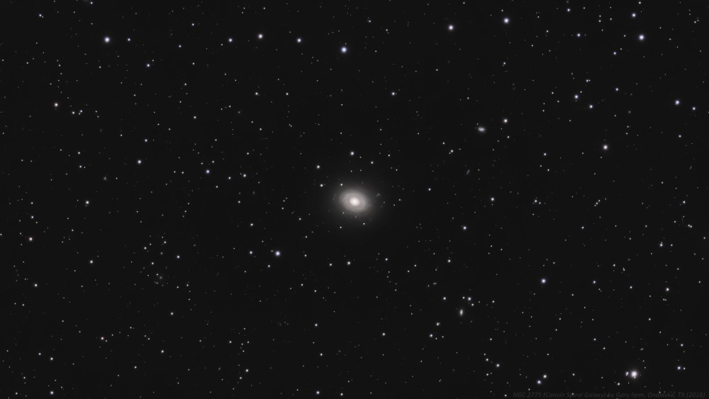 你从未见过的哈勃太空望远镜捕捉到的巨蟹座中ngc 2775星系图像