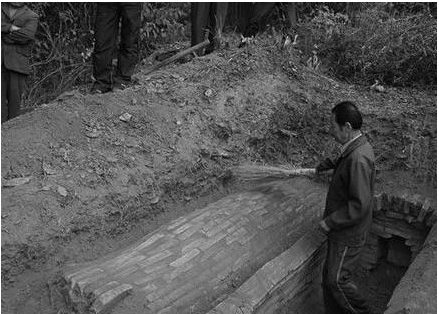 1960年代杜甫墓被挖开后发现了什么遗骸下落不明