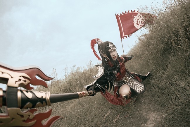 《剑侠情缘3》天策破虏军娘cosplay正片,不负铠甲,不恋红妆!