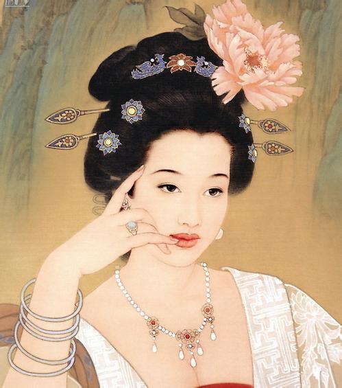唐朝时期女性的妆容就是如此,非常的注重对