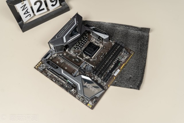 铭瑄b460m主板,技嘉主板b460m 外观酷炫,配置齐全,铭瑄ms-icraft b460m 游戏主板 评测