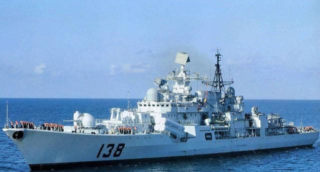 中国海军的现代级驱逐舰泰州号