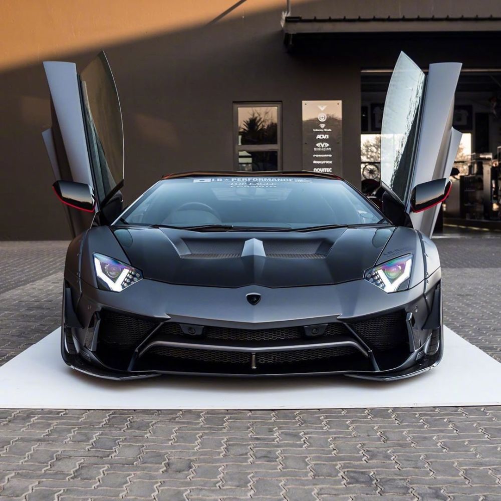 改装欣赏——宽体大尾翼兰博基尼aventador