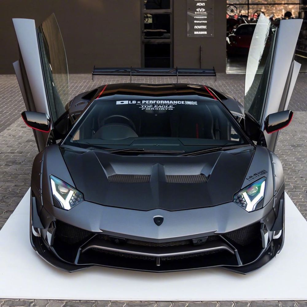 改装欣赏——宽体大尾翼兰博基尼aventador