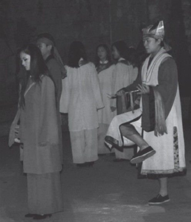 湘西最后一位赶尸传人,现场示范赶尸过程,揭开赶尸的