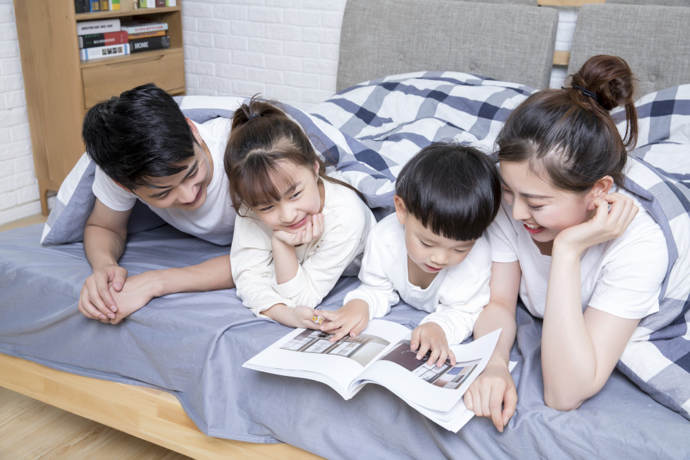 3,和孩子一起学习树立终身学习的理念"活到老,学到老,尤其在当下,对