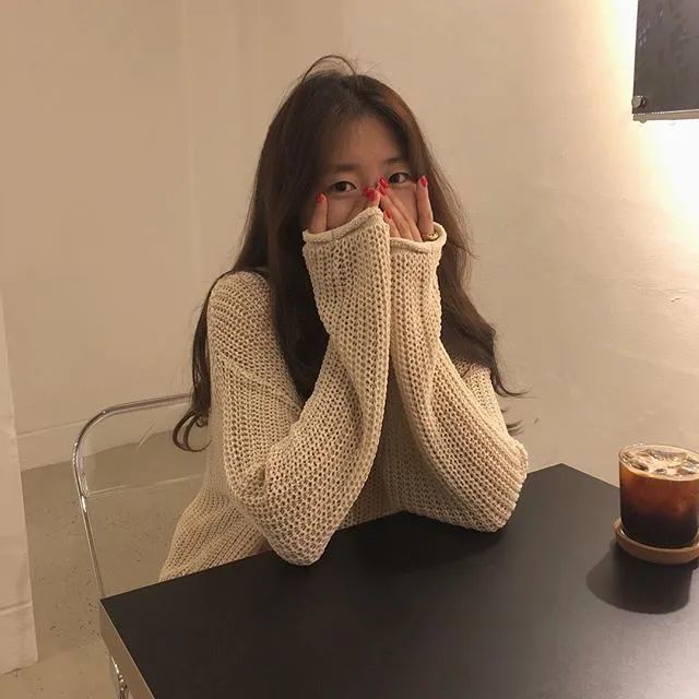 ins网红博主不露脸拍照,竟然也能火?不上镜救星来啦!
