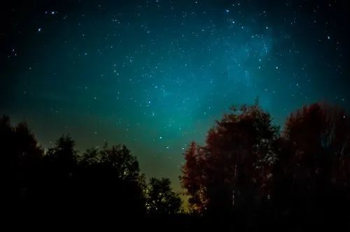 闪耀星河:迟迟钟鼓初长夜,耿耿星河欲曙天