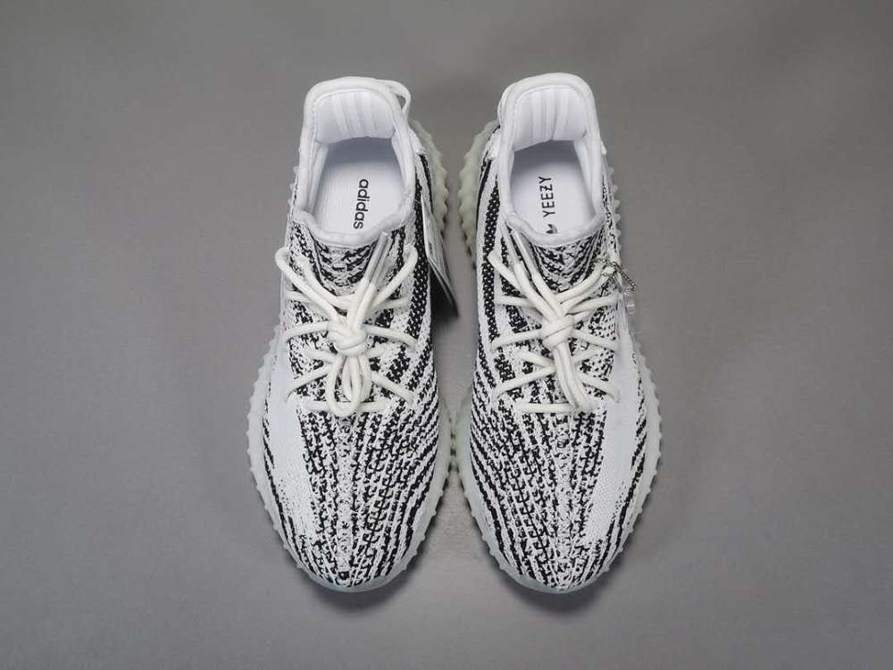 入手一双最高版本的yeezy350v2白斑马,需要注意哪三点