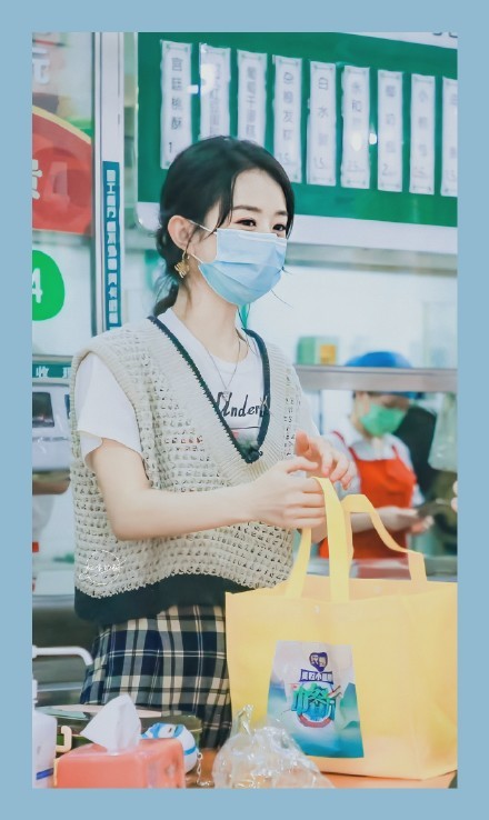 《中餐厅》第四季凌晨杀青,赵丽颖产后复出首部综艺开播倒计时