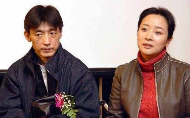 52岁国家一级演员陈小艺,与丈夫分居11年,屡曝出轨小鲜肉?