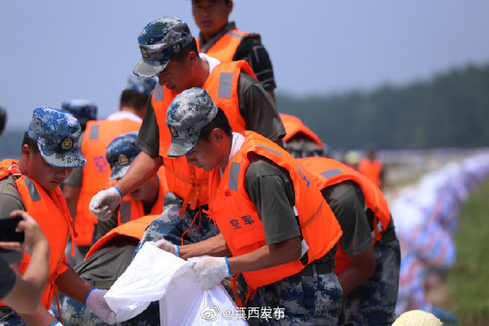 时隔22年,98抗洪部队再赴抗洪一线