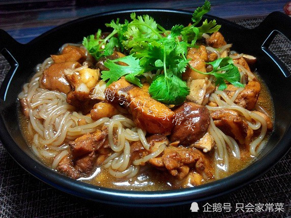 粉条怎么可以比肉还好吃简单易做的鸡肉炖粉条走起