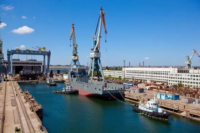 正因如此,此次俄罗斯选择在飞地克里米亚的海湾造船厂建造23900型