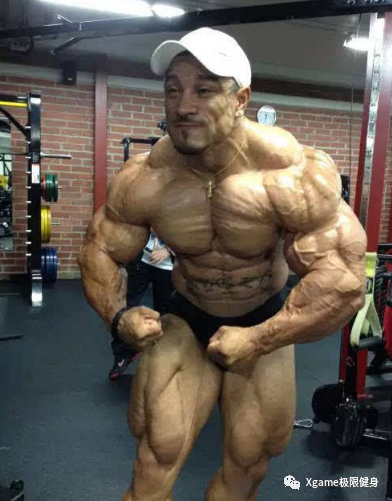 肌肉版贾冰？健美先生撞脸欢乐喜剧人，网友直呼太像了！