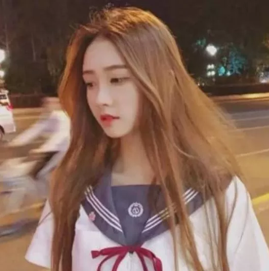 体育课上，女生自以为“很迷人”的3个行为，男生：辣眼睛！
