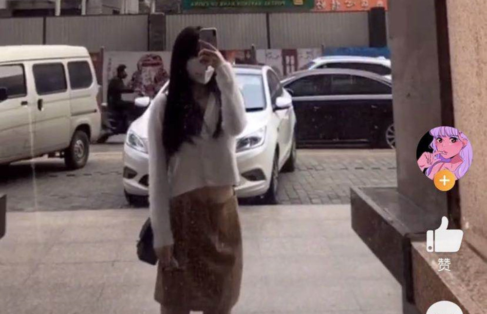 第二个"夹子哥",斗鱼林蒙,格崽崽照片被曝,看清图片后:能借一步说话?