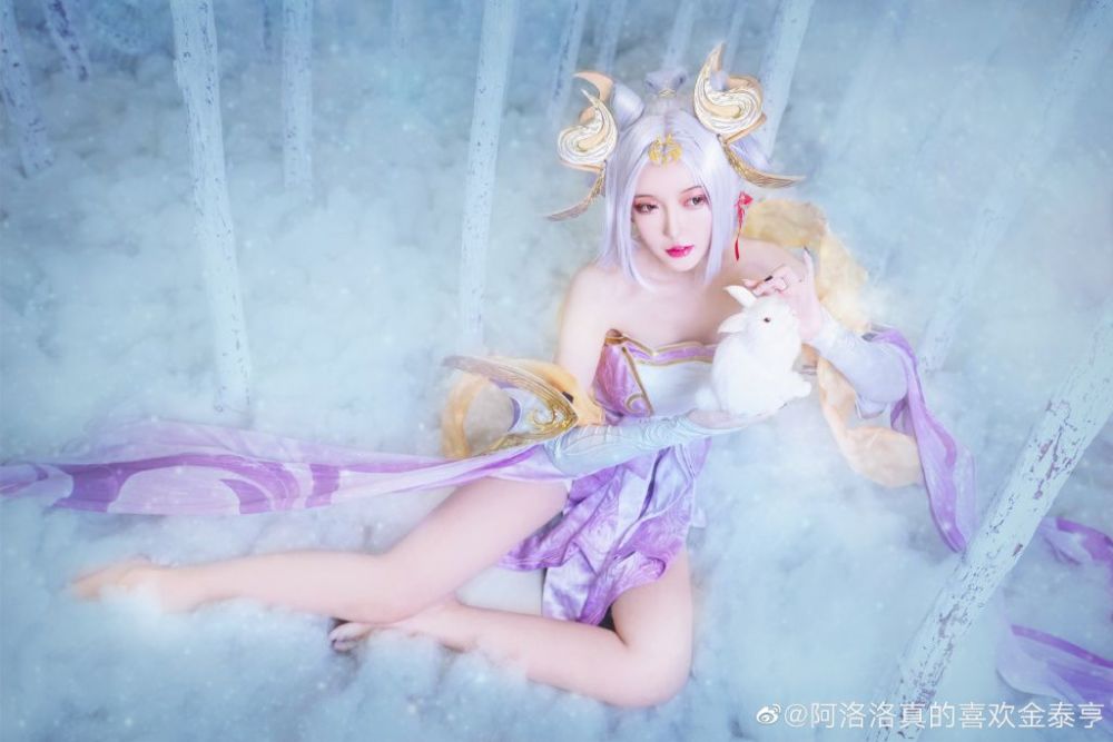 王者荣耀cos美腿嫦娥,王者荣耀四大美女cos 极致还原 王者荣耀cos嫦娥