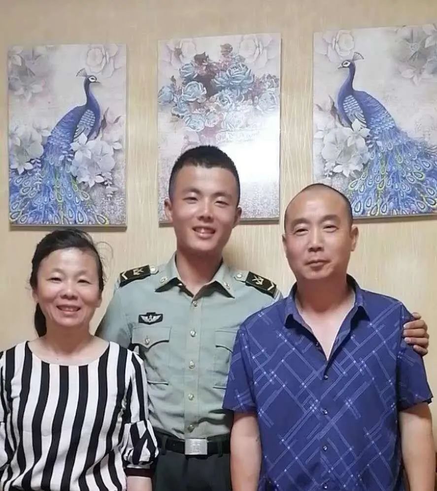 这对“抗洪父子兵”，我Pick！