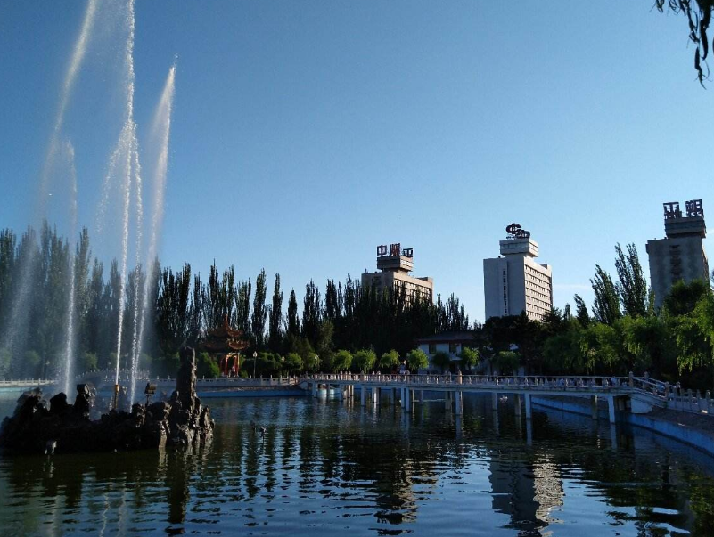 2021朔州人均GDP_2021朔州老城灯展(2)