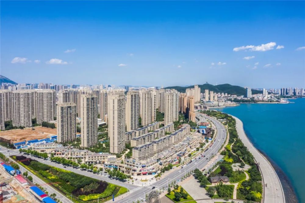 航拍大连开发区滨海公路沿岸风光