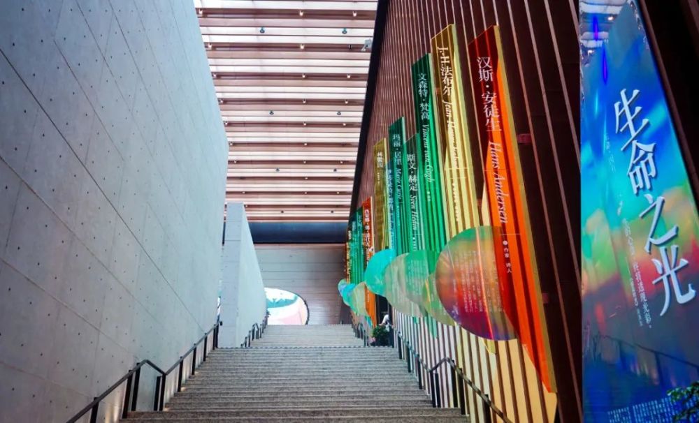 网红书店的诞生,苏州诚品书店如何做到日接待55万人?