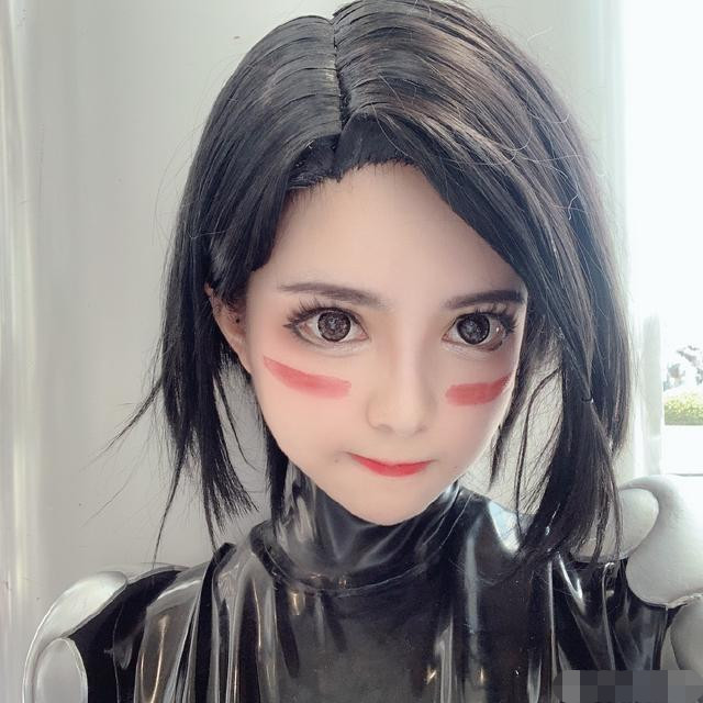 cos界有种难度叫胶衣cos,凸显身材效果令人惊艳,一起来看看吧!