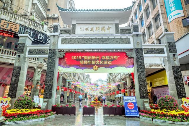 广西的奇特建筑，从东南亚传来，被誉为“世界第八奇迹”