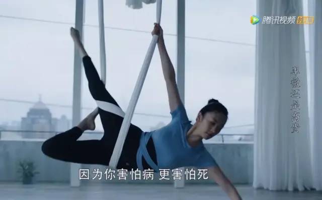 背薄一寸，年轻十岁！顾佳和王漫妮的美背原来是这样练成的！