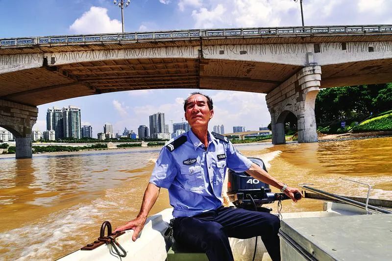 铁肩担道义热血铸警魂南宁市公安局最美民警最美辅警推选活动代表风采