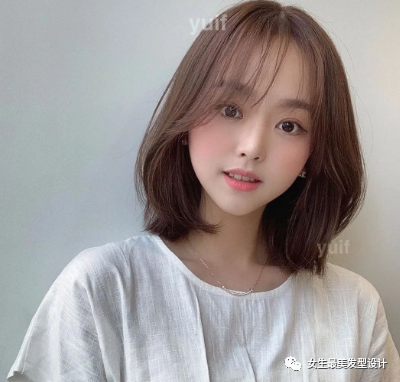 提高颜值办法之一当属气垫烫中短发