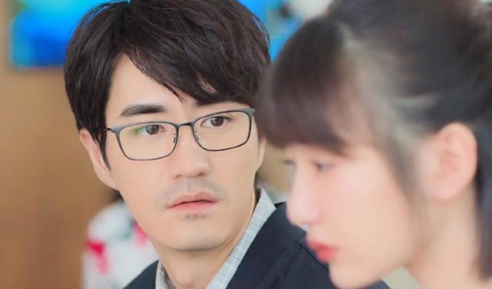 《三十而已》钟晓芹陈屿离婚,杨玏学爸爸杨立新,跳新疆舞调侃