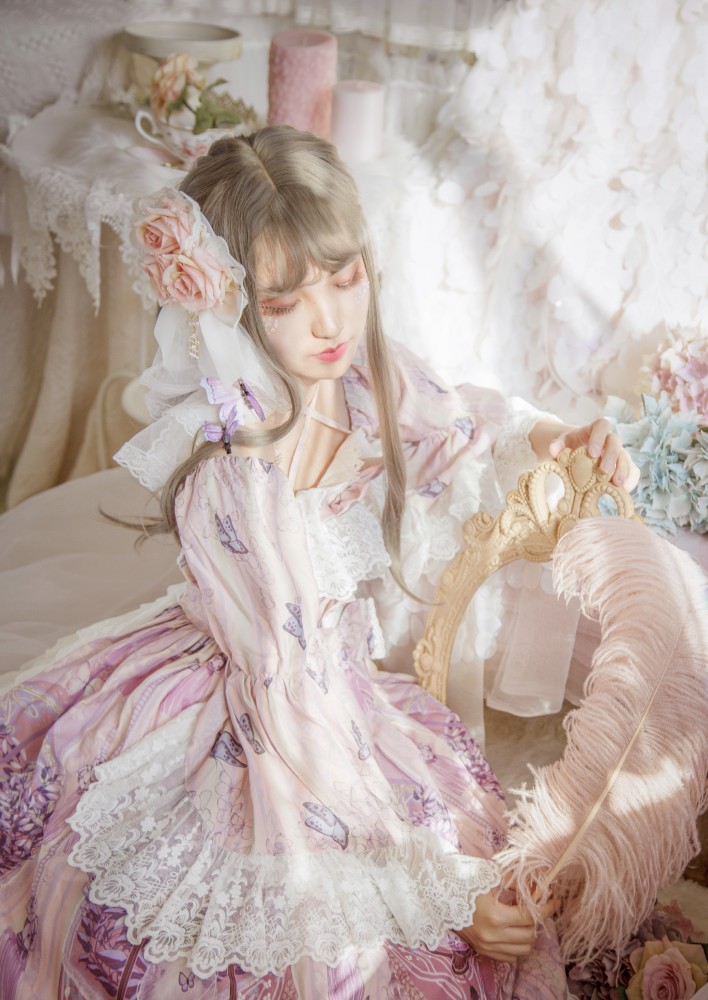 lolita装扮:精致美少女是可以治愈人心的!