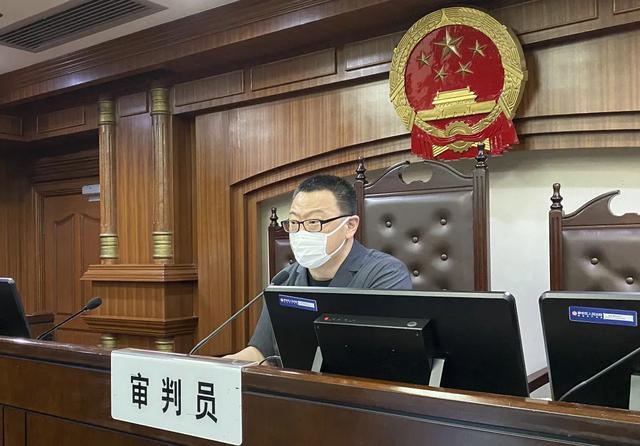 上海静安区80后夫妻2月内在盒马鲜生超市盗窃8次