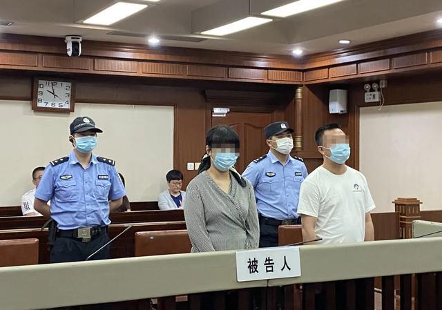 上海静安区80后夫妻2月内在盒马鲜生超市盗窃8次