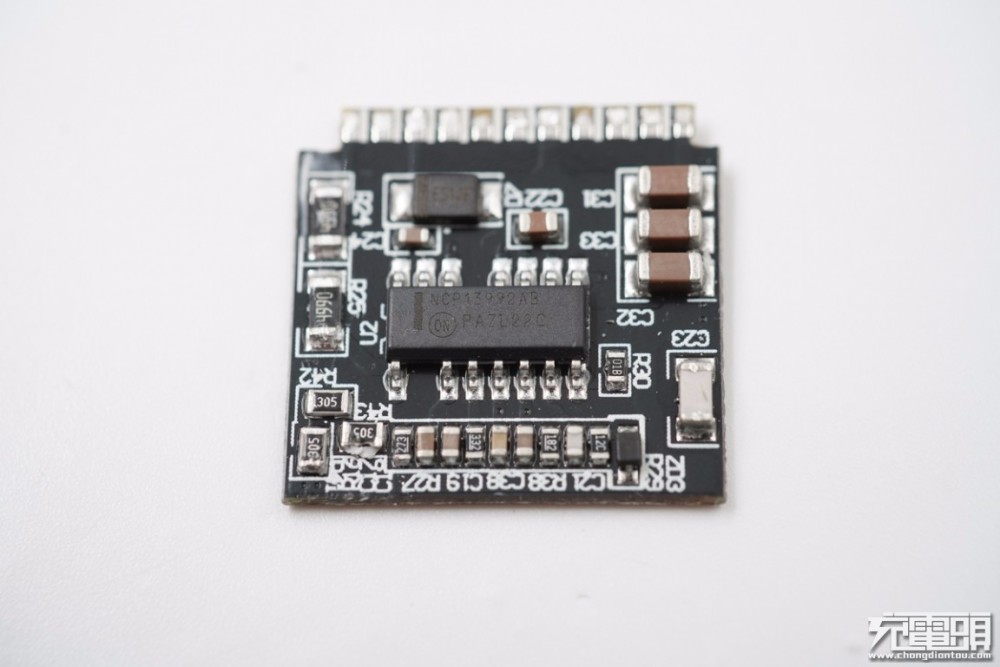 拆解报告baseus倍思2c1a120w氮化镓充电器