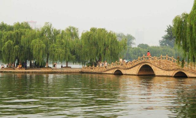 男人长期饮酒和不饮酒身体有啥区别？怪不得老得那么快，原因在这