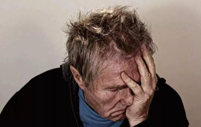 男人长期饮酒和不饮酒身体有啥区别？怪不得老得那么快，原因在这