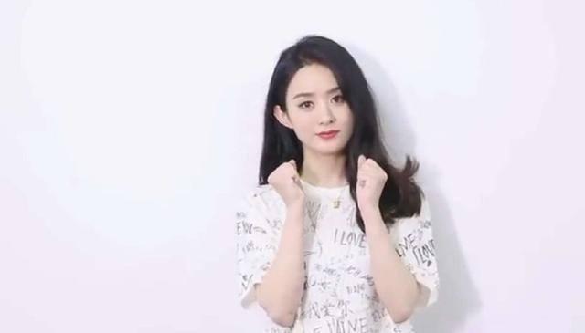 Dior云成衣秀！赵丽颖露美背硬核秒杀杨采钰张雪迎，baby新发色超美