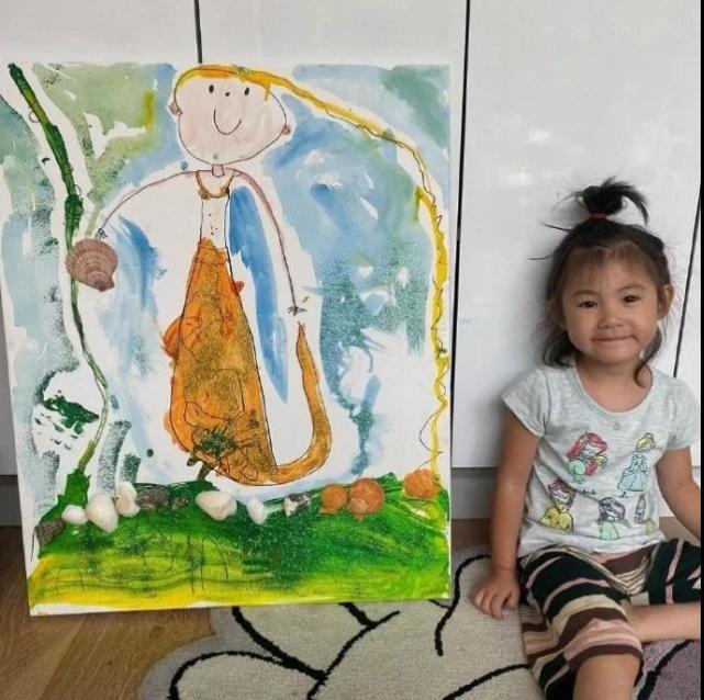 陈冠希女儿绘画天赋高比李湘的女儿王诗龄更厉害作品技巧更强