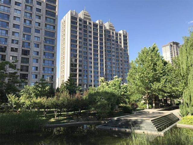 是谁在死撑着高房价？口口声声说房价会涨，实则3个现象瞒不住了