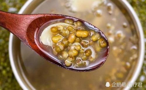 终于知道，绿豆汤是如何煮成“绿色”的了，比红色的更好喝，有营养