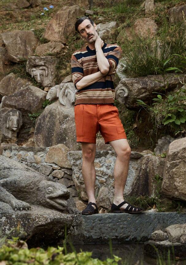 这个假老头是最会穿衣服的男人?律师转业男模 全靠却