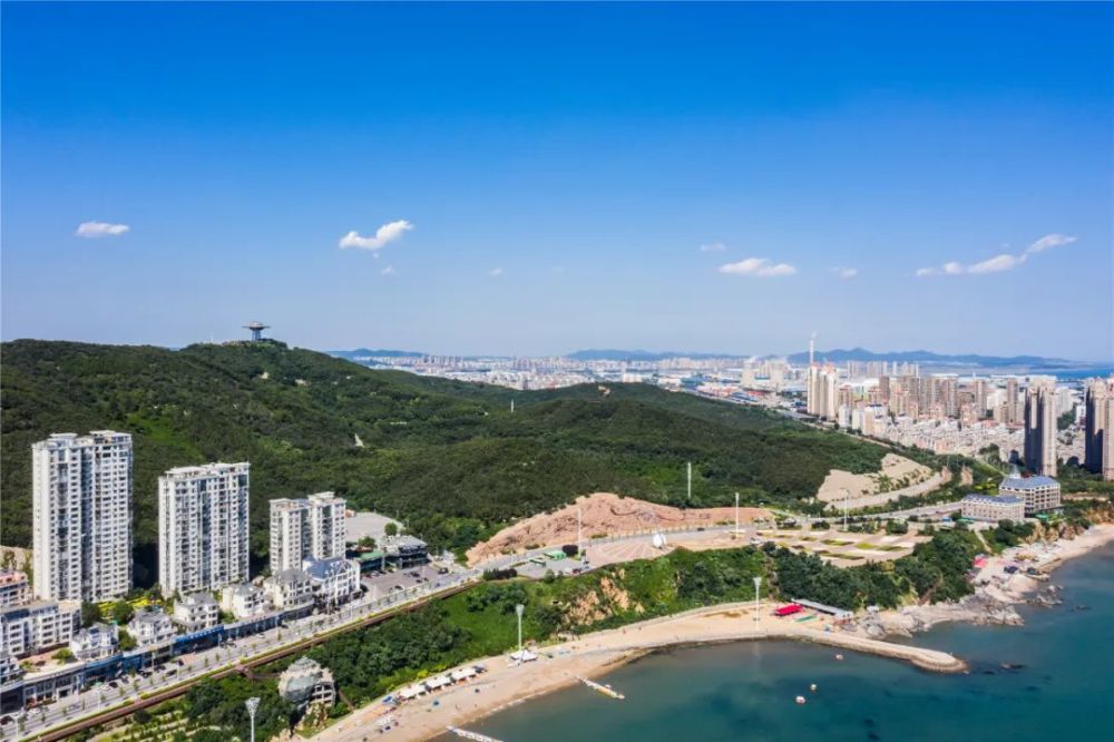 航拍大连开发区泊石湾风光