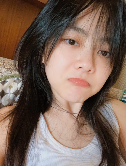 谭松韵素颜照被网友疯传,看清她的真实模样后,30岁认真的?
