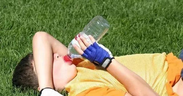 夏天运动好处多，但孩子在夏天运动一定要注意这5件事！