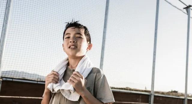 夏天运动好处多，但孩子在夏天运动一定要注意这5件事！