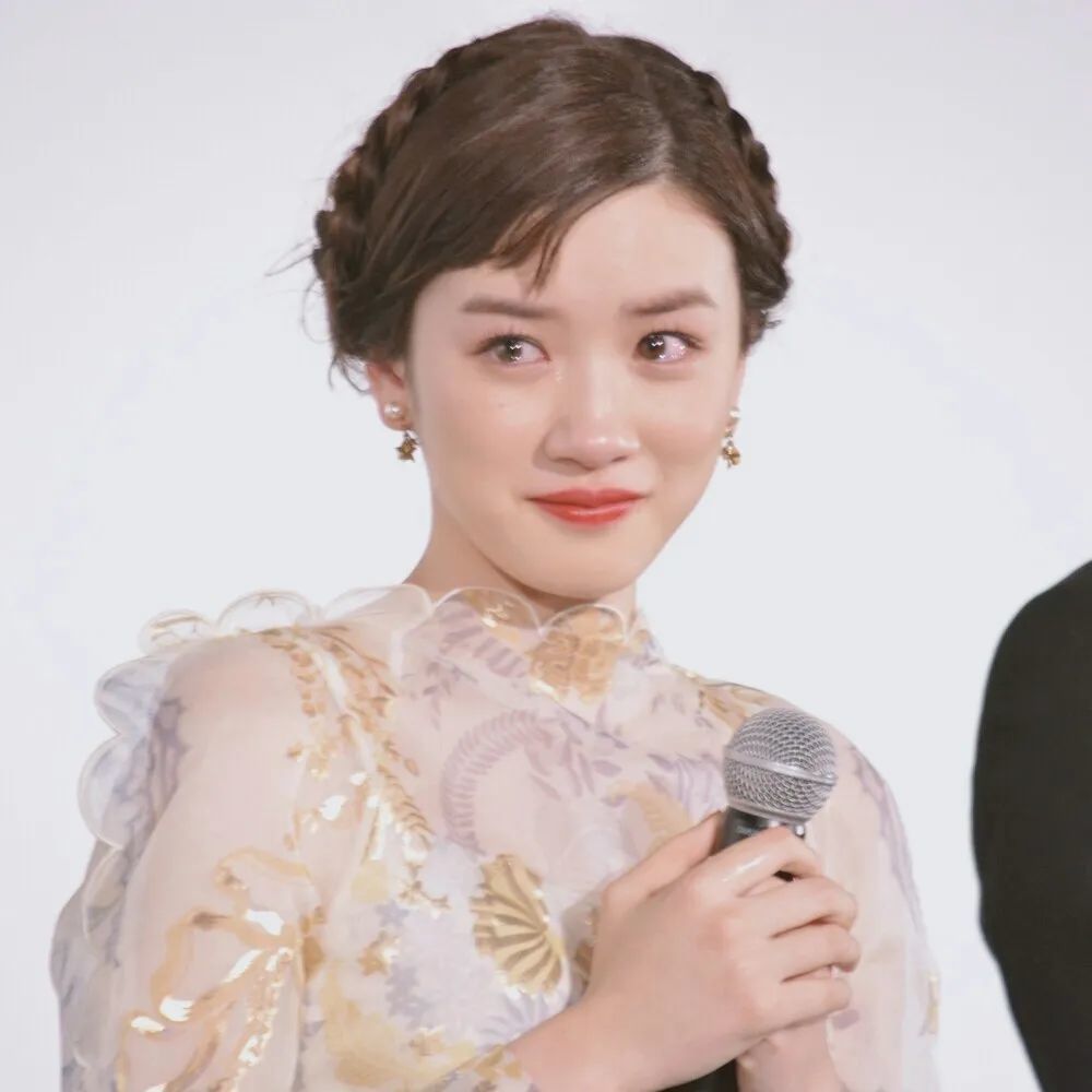 那些又纯又欲的奶猫系女生，都是怎么“装”出来的？